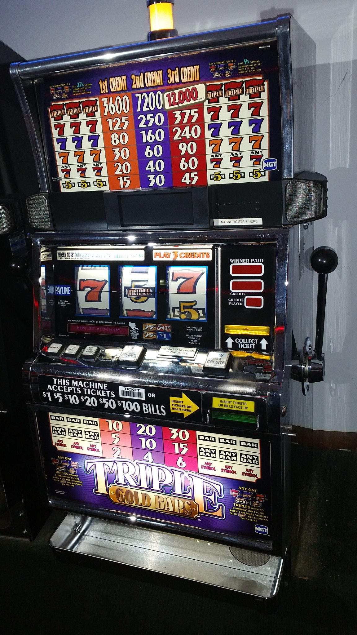 King Kong Cash Slot Machine
